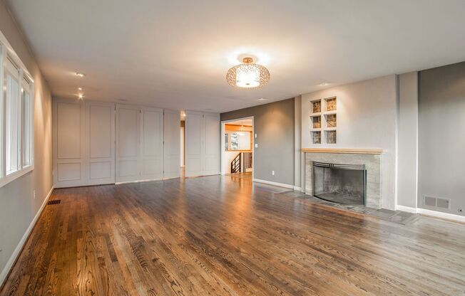 Portland Heights Home w/High-End Finishes! Double Range Viking Stove, Granite, Wood Floors, Sun Room!