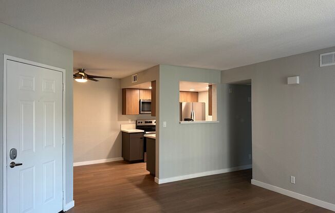 1 bed, 1 bath, 704 sqft, $2,295, Unit 417