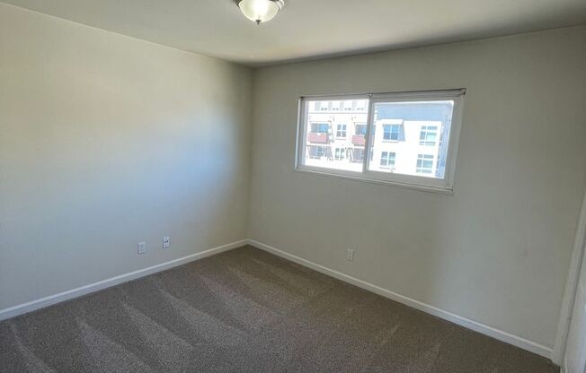 1 bed, 1 bath, $2,150, Unit 20