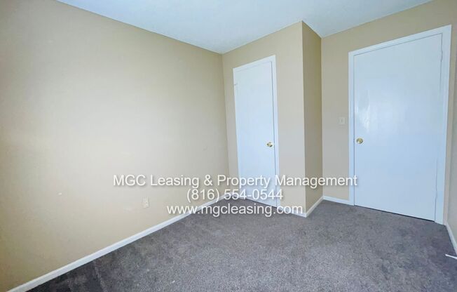 2 beds, 1 bath, $950, Unit 1560-A E 125th St