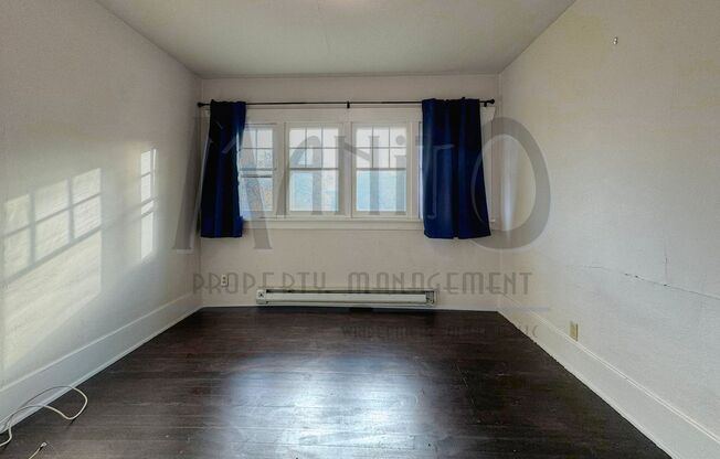 2 beds, 1 bath, 1,146 sqft, $1,425, Unit 1203 E Mission Avenue, Unit B