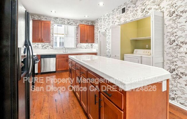2709 PERSIMMON CT