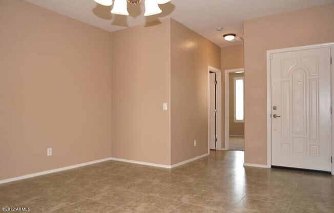 Charming 4 Bed 3 Bath Home in Norterra Area