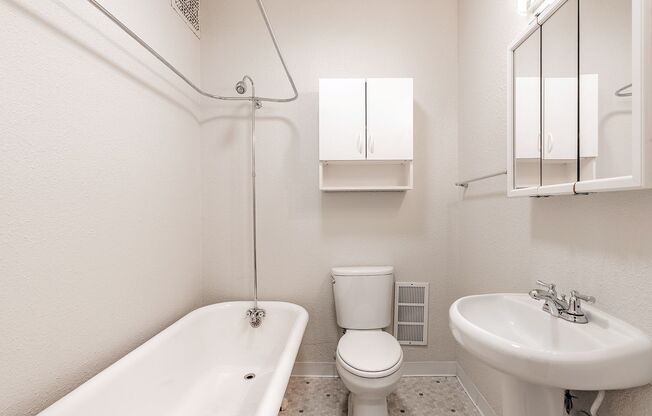 Studio, 1 bath, $1,169
