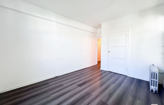 Studio, 1 bath, $1,370, Unit 407