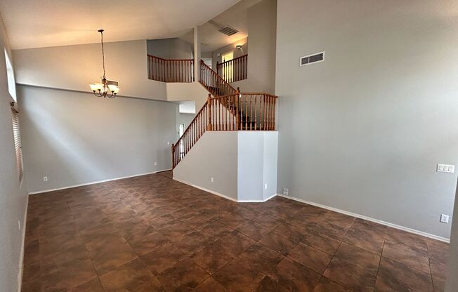4 Bed 2.5 Bath Pool Home Surprise *NEW* Flooring!