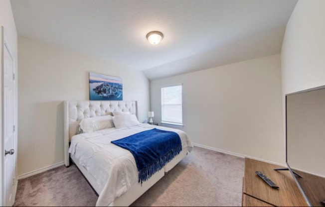 27817 ELLIE OAK LN