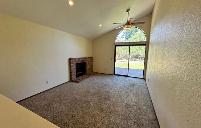 3 Bed, 2 bath House in M section of Rohnert Park