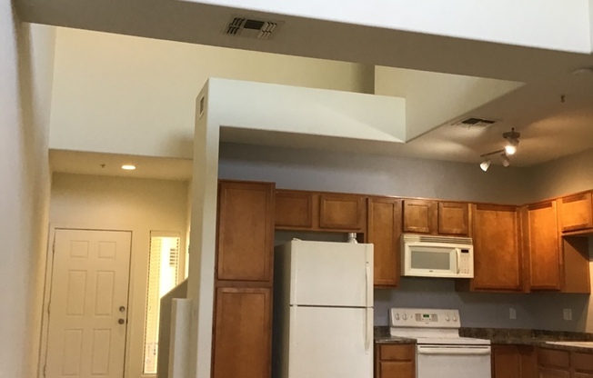 COMING SOON! Spacious 4 Bed 2 Bath Home in Phoenix