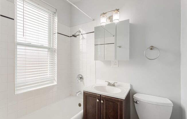 Studio, 1 bath, 280 sqft, $1,375, Unit 312