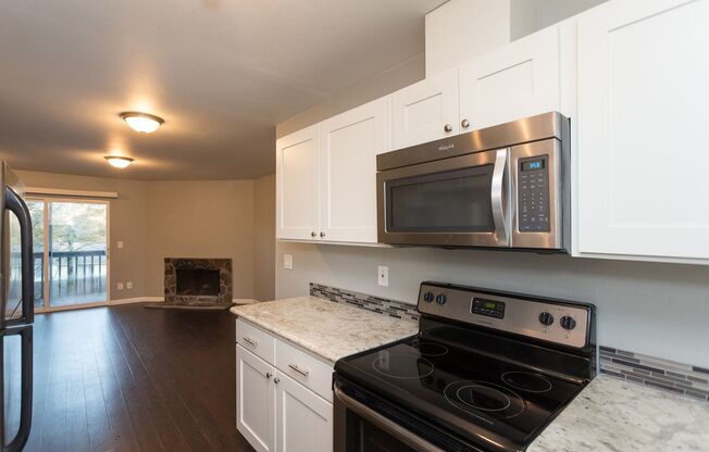 2 beds, 1 bath, 768 sqft, $1,675, Unit C