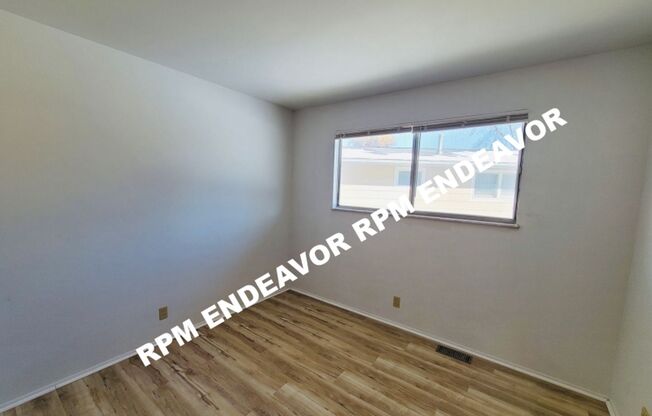 3 beds, 2 baths, $1,500