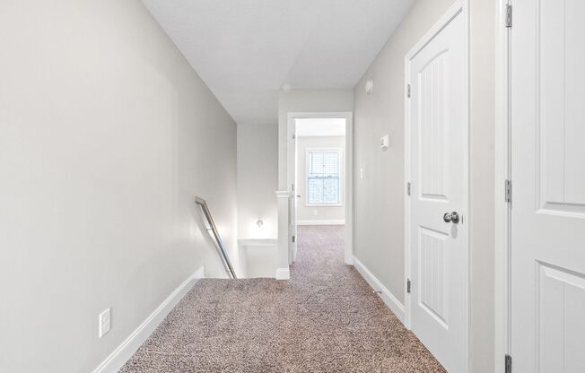 3 beds, 3 baths, $1,425, Unit # 201