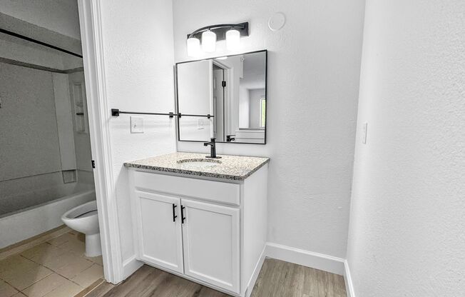 2 beds, 2 baths, 700 sqft, $1,395, Unit BLDG 1032 - APT 207