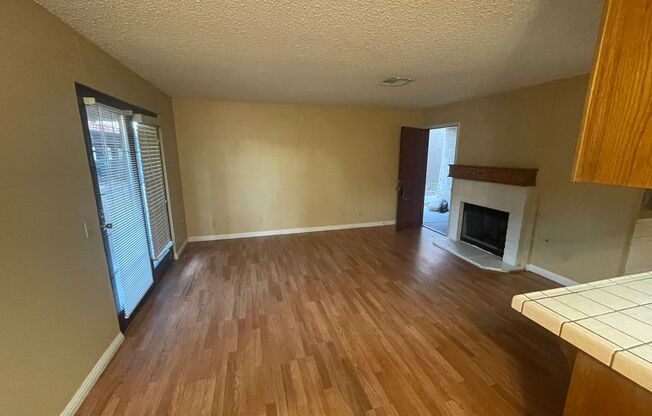 1 bed, 1 bath, $975, Unit #249