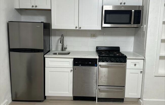 1 bed, 1 bath, $1,395, Unit #A101