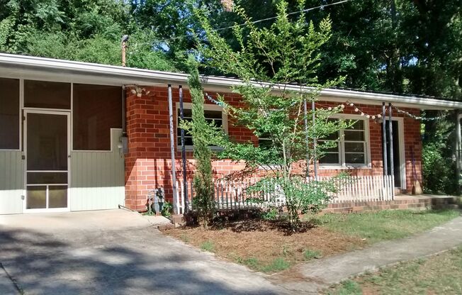 2 bedroom, 1 bathroom updated home in Normaltown