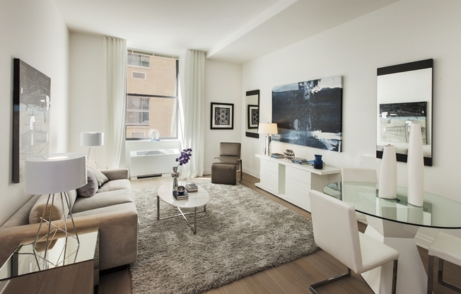 1 bed, 2 baths, 1,014 sqft, $6,393, Unit 707