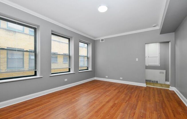 One Bedroom in South Shore