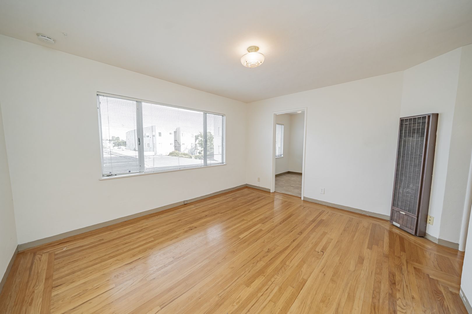 1811 6th Avenue