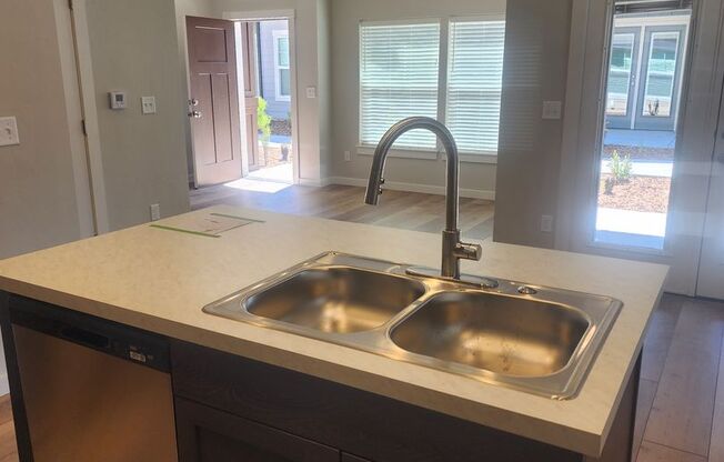 2 beds, 2.5 baths, 1,050 sqft, $1,750, Unit 6315 - 102
