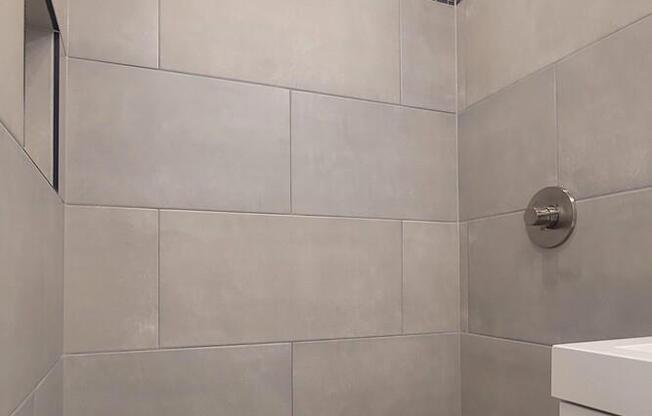 2 beds, 2 baths, 1,200 sqft, $7,500, Unit 11R