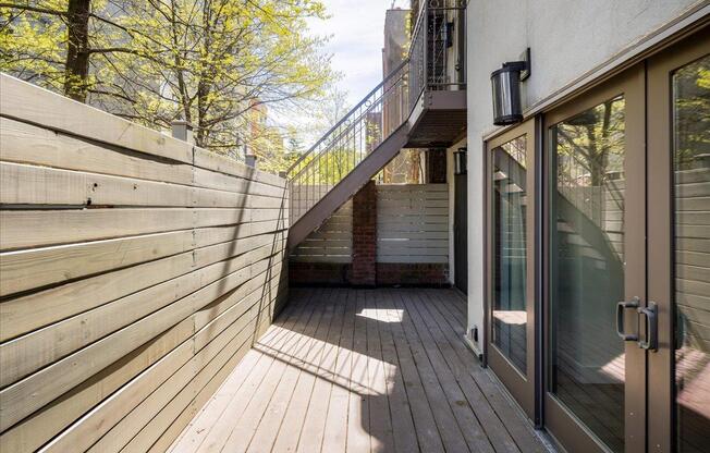131 W 122 ST
