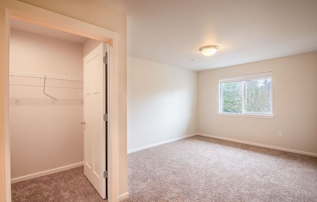 2 beds, 2 baths, 1,009 sqft, $2,050, Unit A-407