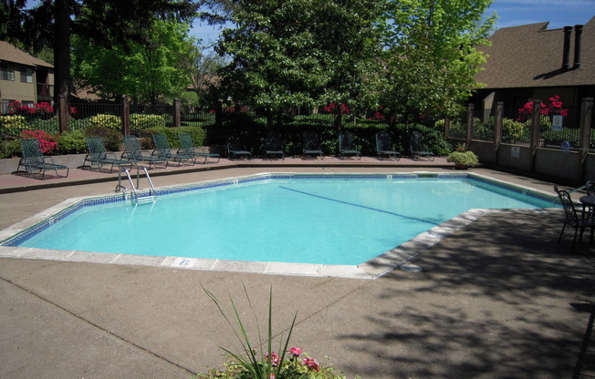 2 beds, 1 bath, 840 sqft, $1,547, Unit 0153