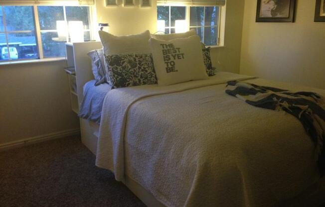 Stylish 3 bed 2.5 bath town home in Provo