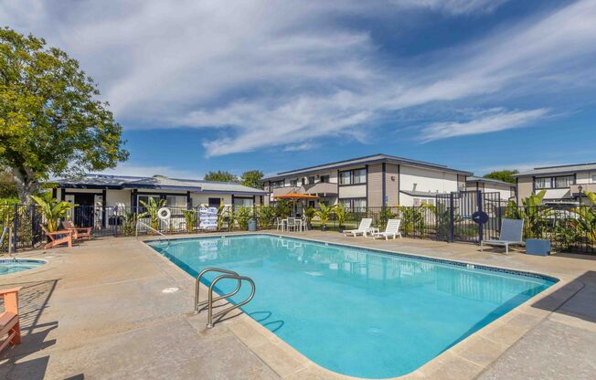 1 bed, 1 bath, 800 sqft, $2,025, Unit 16
