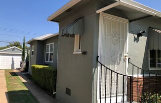 1940's Sacramento Home Walking Distance to UC Davis Medical Center, and More!