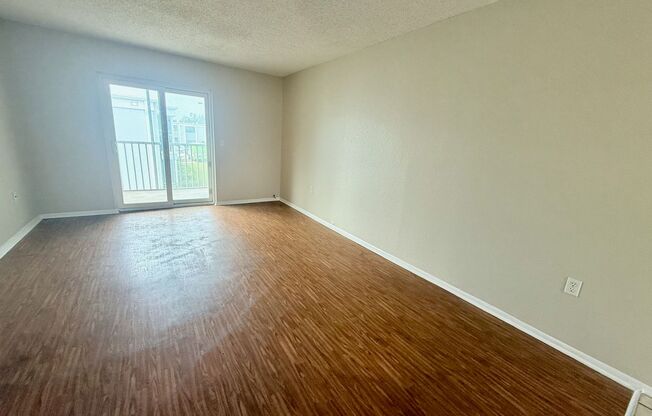2 beds, 1 bath, $1,550, Unit unit 1604