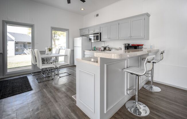 $600 Free Rent, $300 Off 1st & 2nd Month - Move-in by 5/30/25 Look & Lease the Same Day Credit Back Your App Fees!