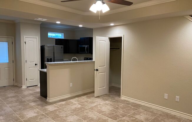 6323 Luglio Lane #102, San Antonio, TX. 78244