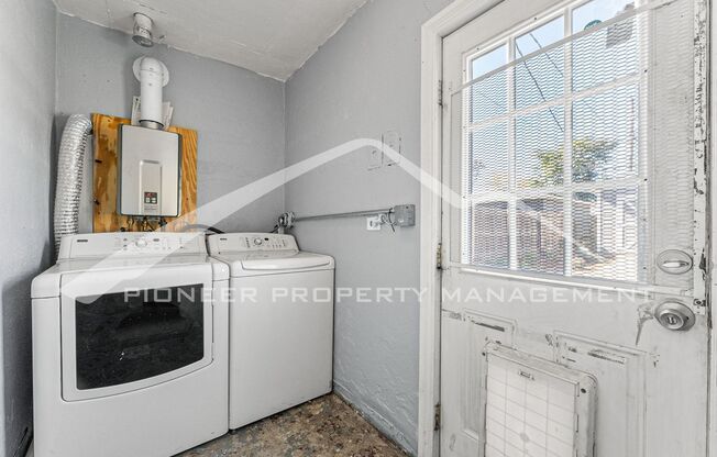 2 beds, 1 bath, $2,500