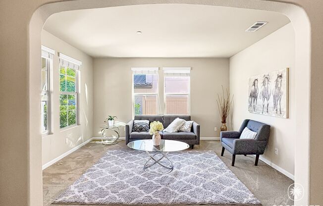 Stunning Home with Modern Comforts Spacious Rooms