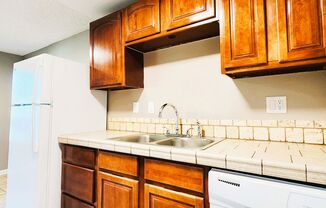 2 beds, 1 bath, 830 sqft, $1,315, Unit N-141