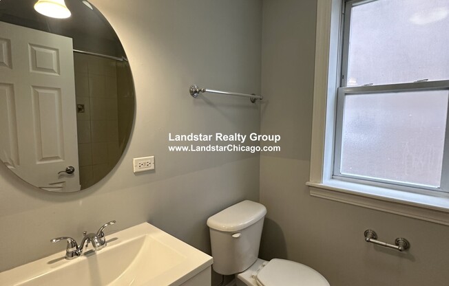 2900 North Kolmar Avenue