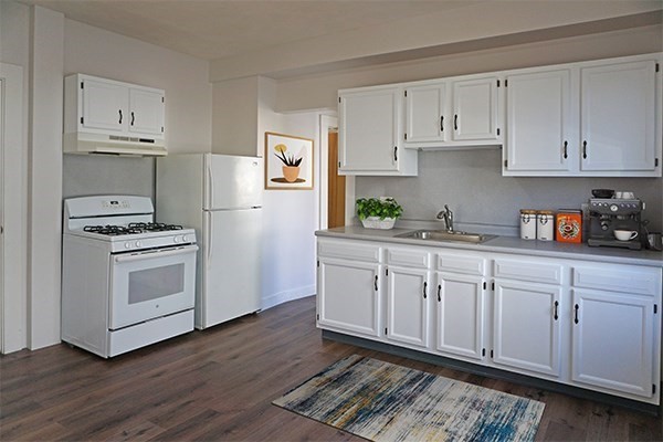 252 Ash St Apt 4