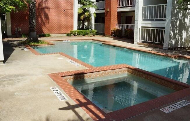 Suchase 1 Huge bedroom