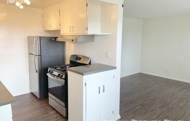 2 beds, 1 bath, $2,395