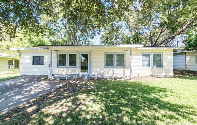 2515 Greenhurst Drive