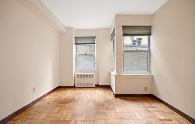 1 bed, 1 bath, $3,600, Unit 5L