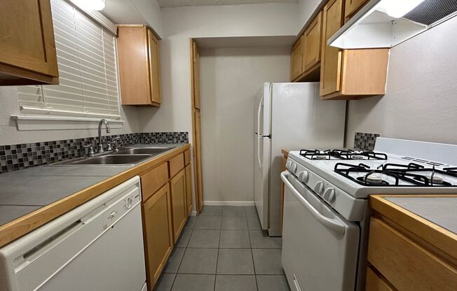 Studio, 1 bath, 400 sqft, $1,034, Unit ABB-2-121
