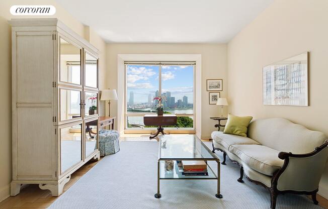 1 bed, 1.5 baths, 895 sqft, $6,300, Unit 14B