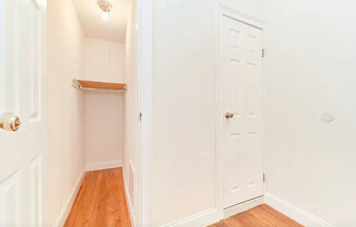 1 bed, 1 bath, $3,300, Unit 4D