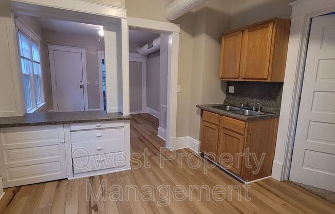 46 NATIONAL AVE SW