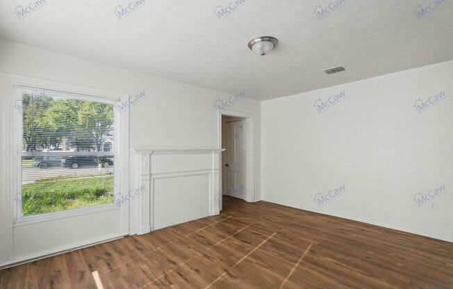 316 W AVE