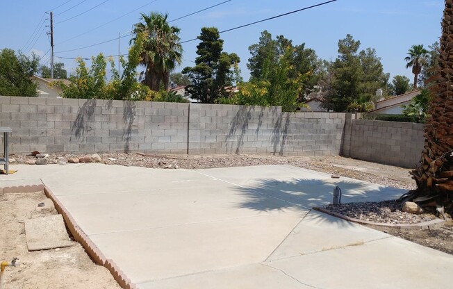 3 beds, 2 baths, $1,750